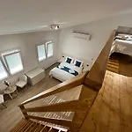 Fontana Giulia 홈스테이 *