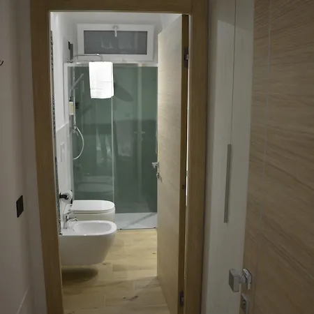 Quarto em Acomodações Particulares Fontana Giulia Sersale