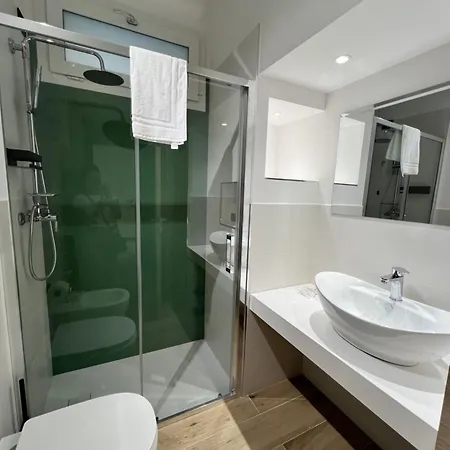 Quarto em Acomodações Particulares Fontana Giulia *